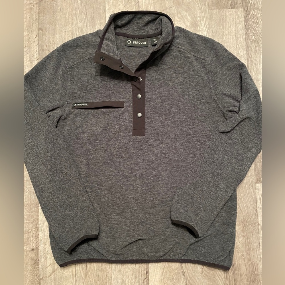 Dri-Duck mens large Shirt